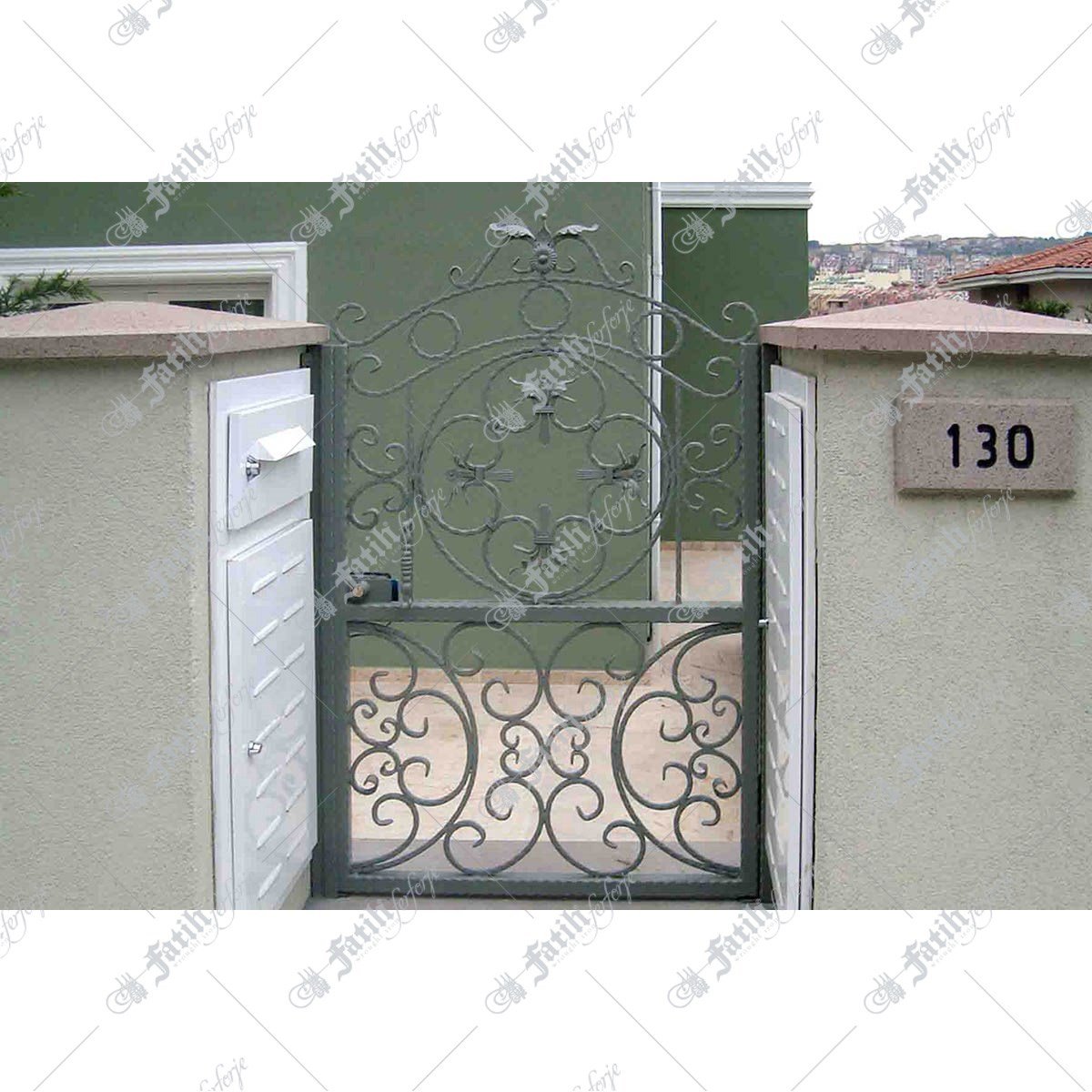 1309